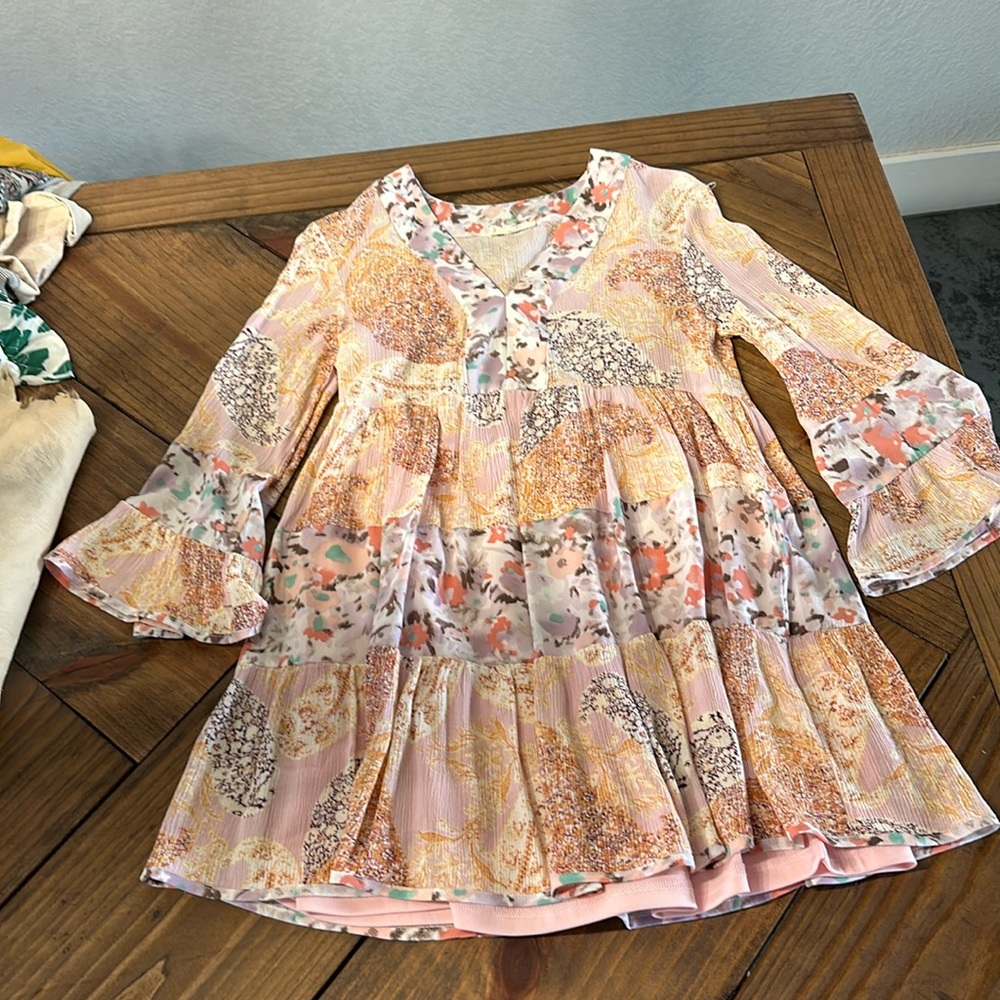 Bell sleeve dress
